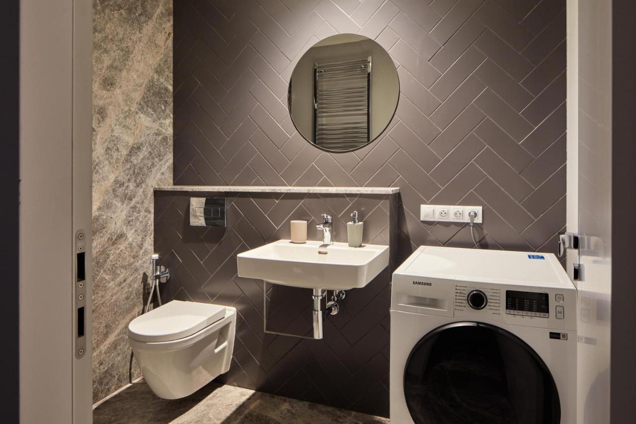 Prague Days - Stylish Apartments With Terrace - Parking - Quiet Area Bagian luar foto