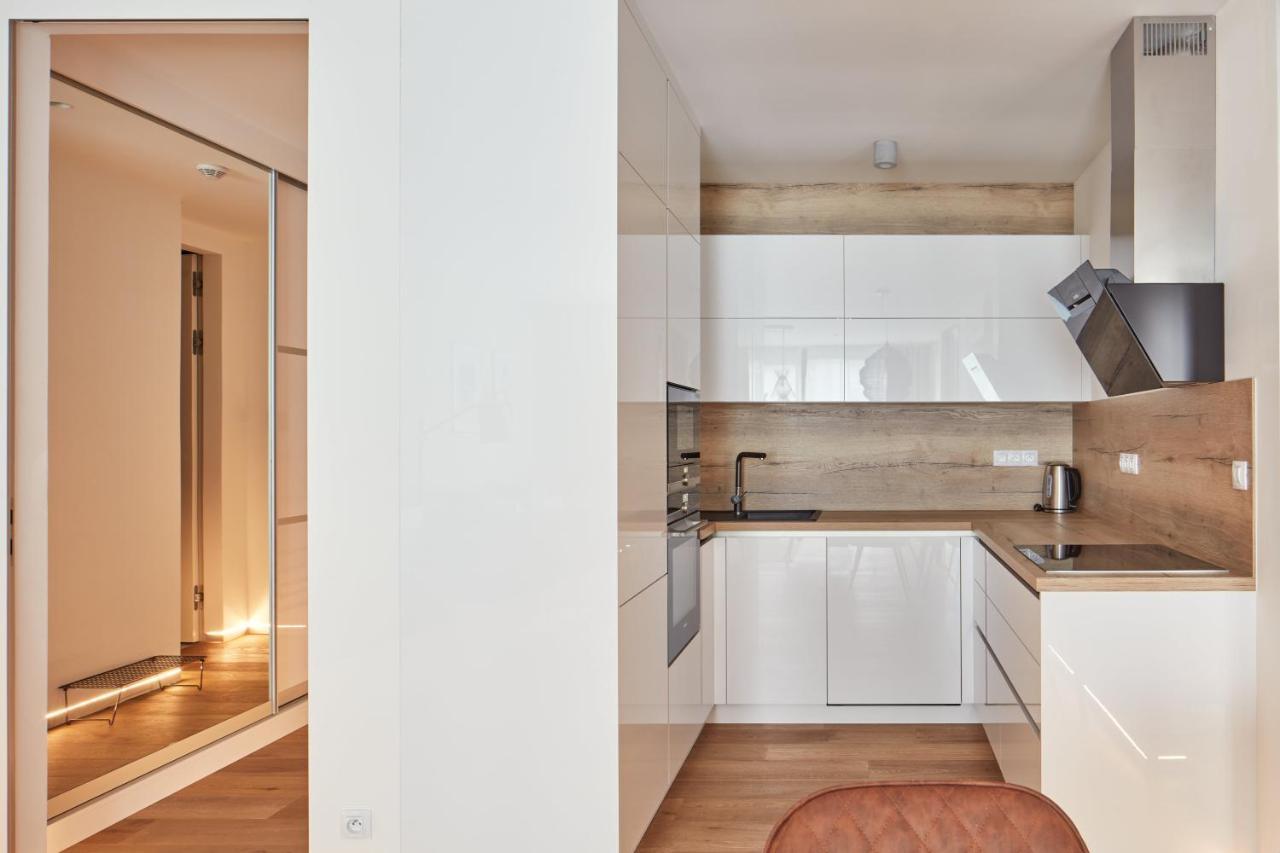 Prague Days - Stylish Apartments With Terrace - Parking - Quiet Area Bagian luar foto